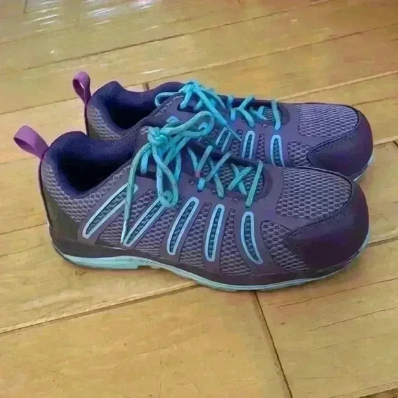 Nautilus Women's Carbon Fiber Toe Slip-Resistant Work Athletic Shoe - Picture 4 of 6